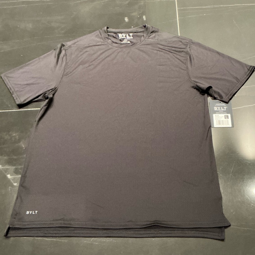 BYLT performance 2.0 drop cut short sleeve in black, size L